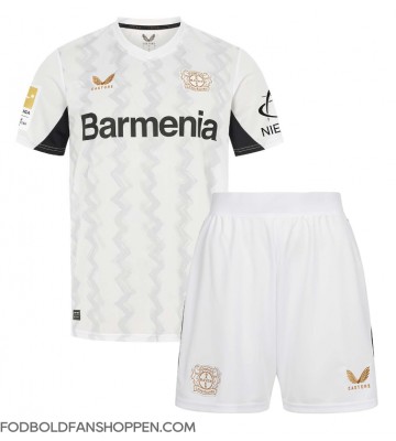 Bayer Leverkusen Alejandro Grimaldo #20 Udebanetrøje Børn 2024-25 Kortærmet (+ Korte bukser)